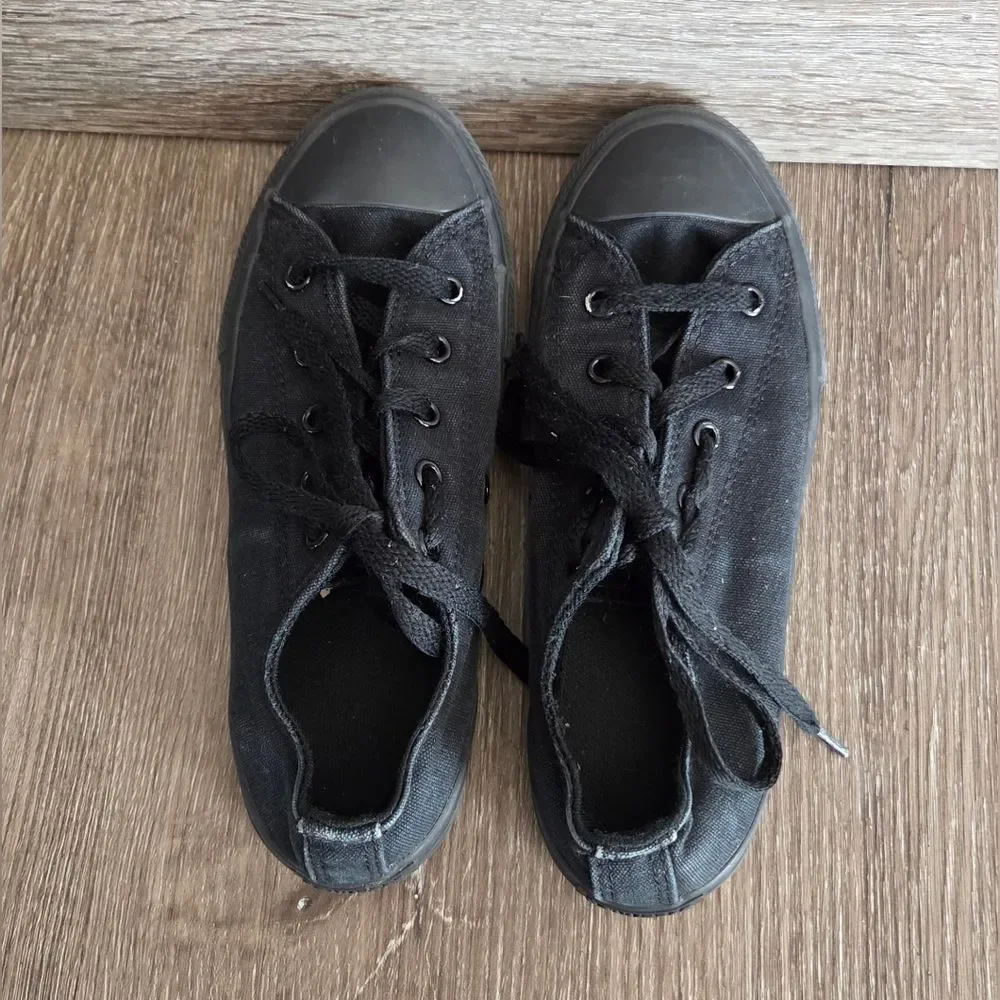 Converse Chuck Taylor All Star Black Sneaker Size 2